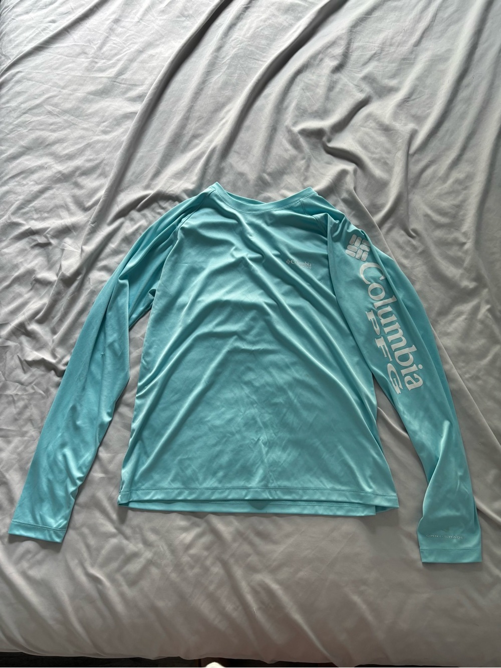 Columbia Women’s Long-Sleeve Swim Top in Aqua Blue